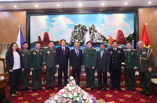 Đại tướng Phùng Quang Thanh tiếp Thứ trưởng Bộ Quốc phòng Philipines