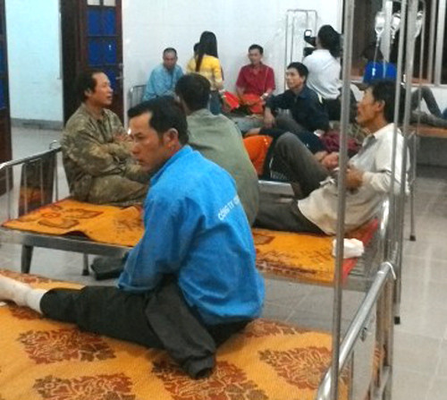 Hà Tĩnh: Hàng chục công nhân nhập viện do ngộ độc thức ăn