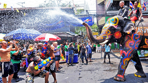 Songkran – dịp té nước lấy may của người Thái Lan