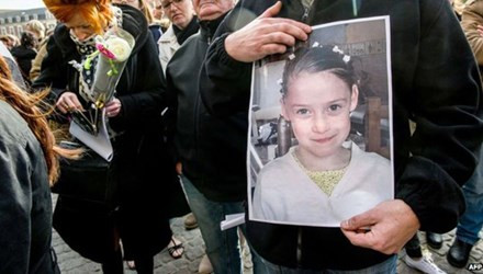 Cô bé 9 tuổi bị bắt cóc, hãm hiếp và bóp cổ đến chết 
