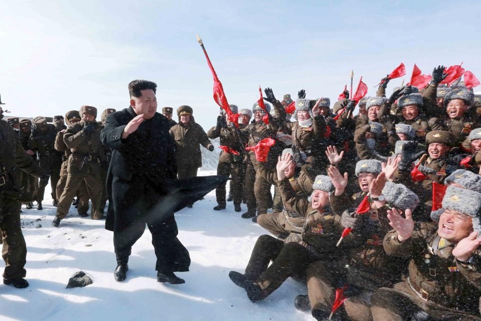 Kim Jong-Un chinh phục đỉnh núi cao nhất Triều Tiên