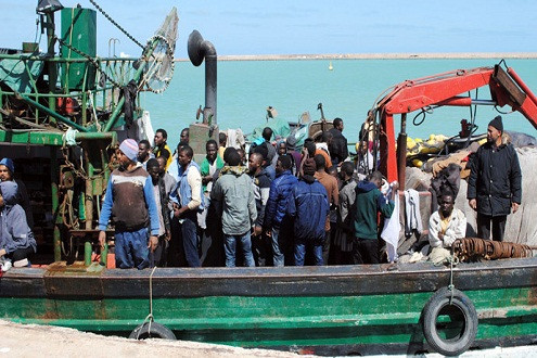 Sau vụ lật tàu tại Libya, Italy họp khẩn cấp