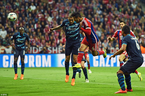 Bayern - Porto 6-1: Đích thực oai Hùm