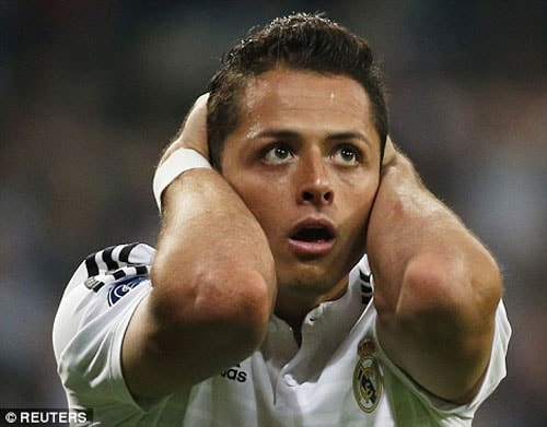 Tin nóng trong ngày: Chicharito trở về M.U; Ronaldo khiến CĐV nhí bật khóc