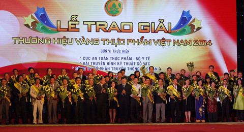 Vinamilk được vinh danh Thương hiệu vàng thực phẩm Việt Nam 2014