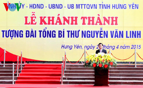 Chủ tịch nước dự lễ khánh thành tượng đài Tổng Bí thư Nguyễn Văn Linh 