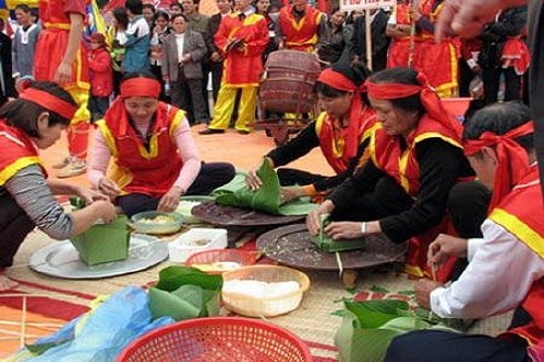 Ý nghĩa của bánh chưng, bánh dày trong ngày Giỗ tổ