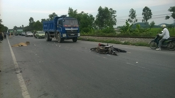 Hà Nam : Xe tải gây tai nạn chết người rồi tăng ga bỏ chạy