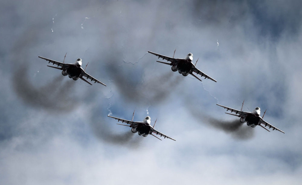 Không lực Nga phô diễn sức mạnh chuẩn bị cho Ngày Chiến thắng