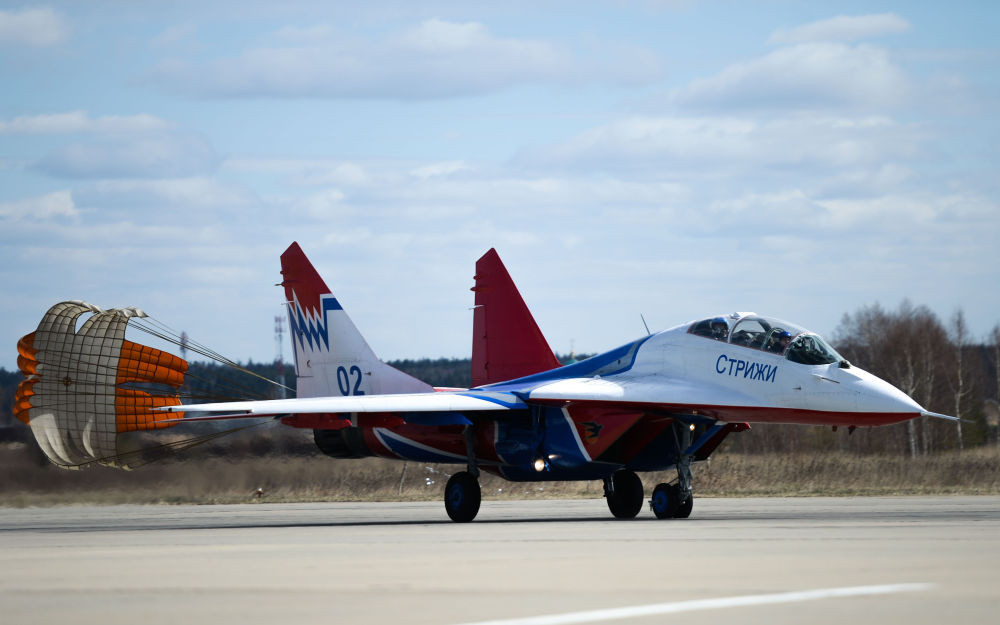 Không lực Nga phô diễn sức mạnh chuẩn bị cho Ngày Chiến thắng