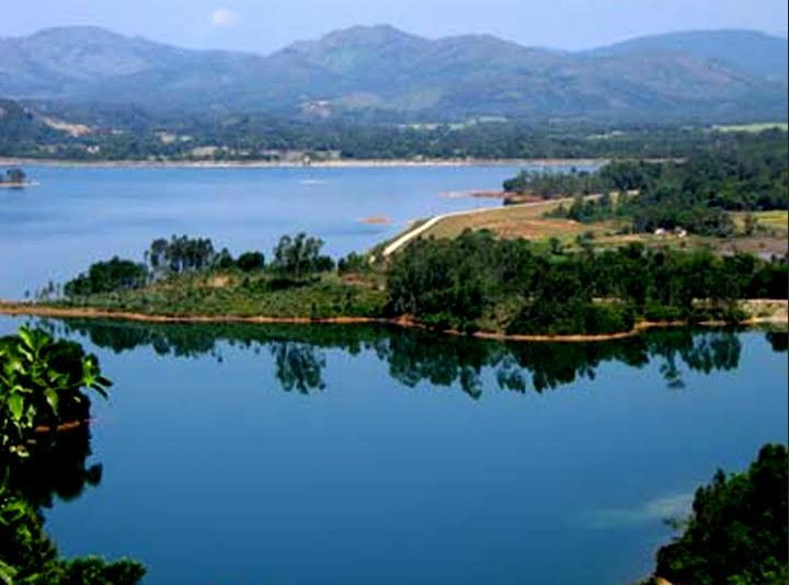 Đến với khu du lịch sinh thái hồ Phú Ninh