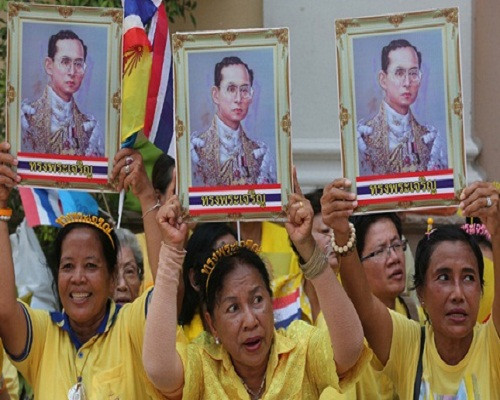 Thái Lan: Người dân vui mừng chào đón quốc vương xuất viện