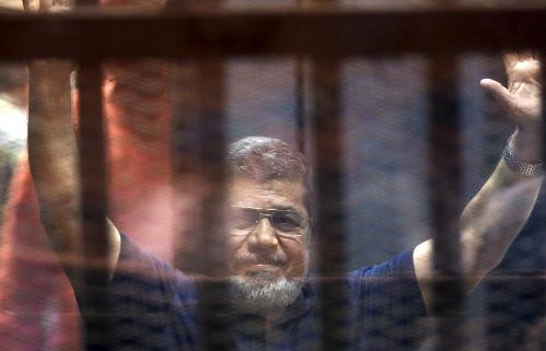 Nhiều quốc gia quan ngại về vụ kết án tử hình cựu Tổng thống Ai Cập Morsi