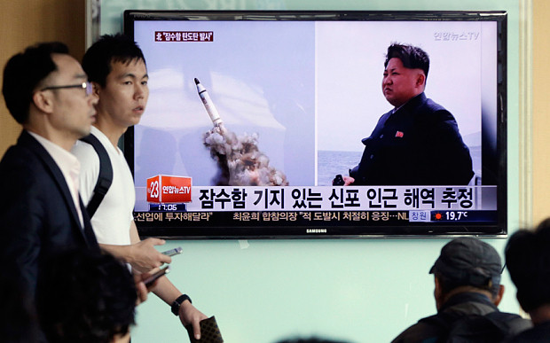 Mỹ: Triều Tiên đã “photoshop” ảnh tên lửa phóng từ tàu ngầm