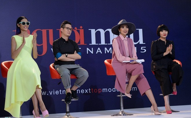 Bộ tứ giám khảo Vietnam's Next Top Model đổi style 