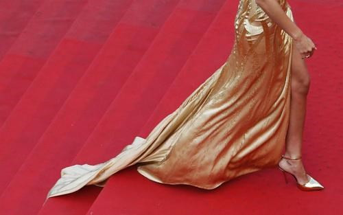 Giám đốc LHP Cannes 2015 phủ nhận về việc cấm đi giày cao gót trên thảm đỏ