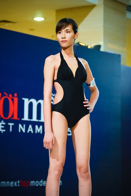 Vietnam's Next Top Model 2015: Thí sinh nam lấn át thí sinh nữ