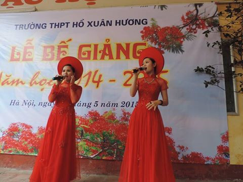Hướng Dương Band - Những cô gái Mặt Trời đam mê âm nhạc dân tộc