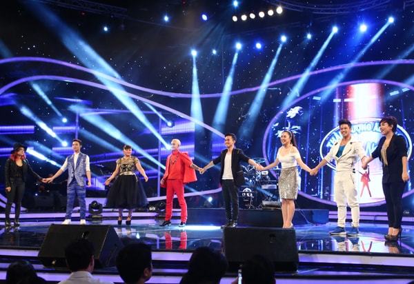 Vietnam Idol 2015: Trọng Hiếu, Vân Quỳnh tiếp tục đốn tim Ban giám khảo và khán giả