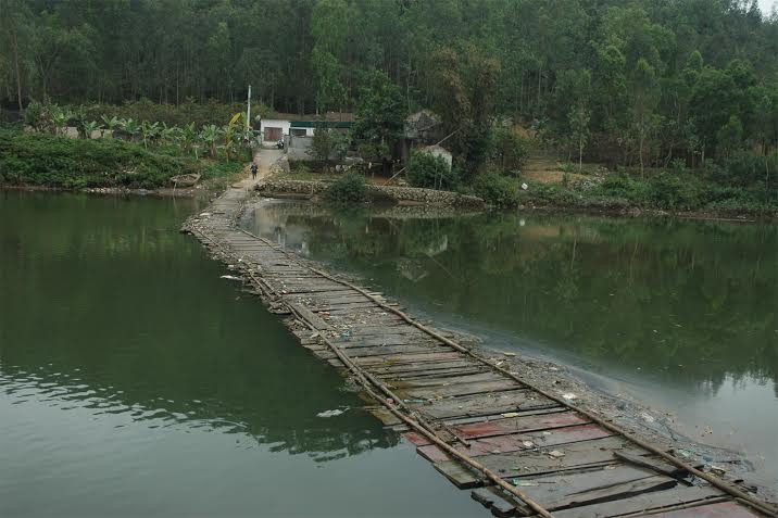 Nghệ An: Đánh cược mạng sống trên cây cầu mục nát