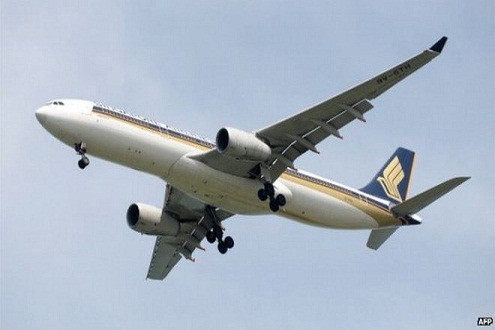 Singapore Airlines: Máy bay bị “mất điện tạm thời”, rơi tự do 4km