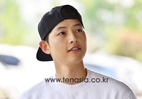 Mỹ nam Song Joong Ki hội ngộ ngọc nữ của điện ảnh xứ Hàn