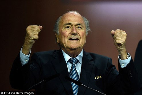 Bất chấp scandal của FIFA, ông Sepp Blatter vẫn tái đắc cử