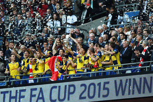 Thắng Aston Villa 4-0, Arsenal lần thứ 12 đoạt FA Cup