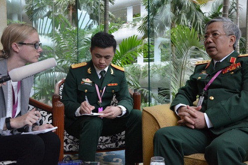Thượng tướng Nguyễn Chí Vịnh thẳng thắn trả lời báo giới nước ngoài về vấn đề Biển Đông