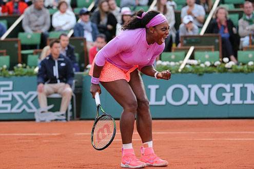 Loại Azarenka, Serena đi tiếp vào vòng 4 Roland Garros