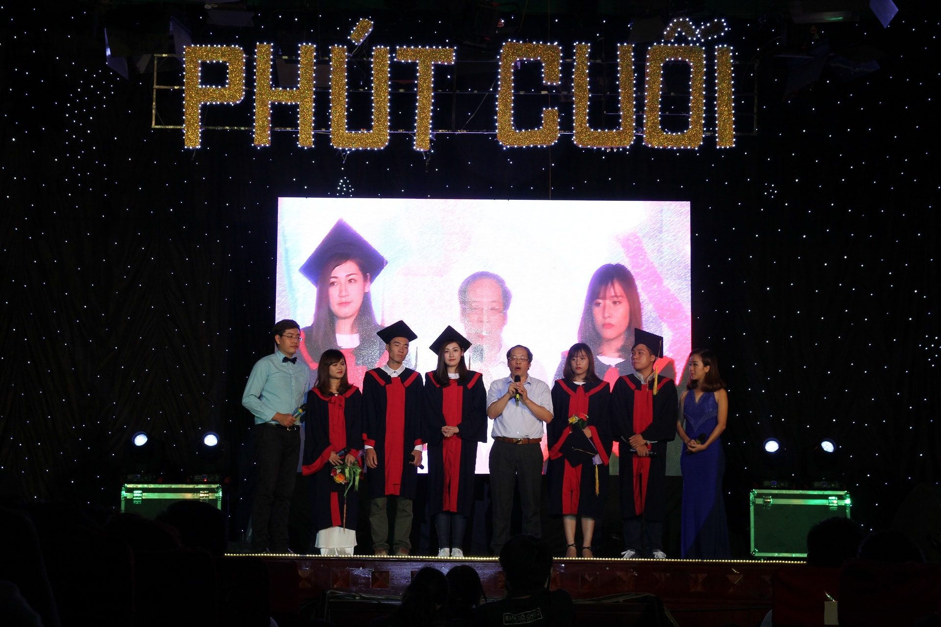 Phút cuối 2015 - Thiêu đốt con tim trong cảm xúc