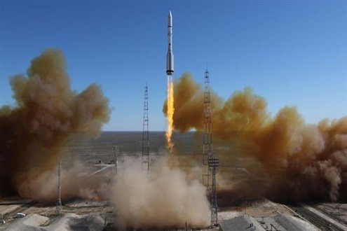 Nga phóng vệ tinh trinh sát quân sự vào không gian