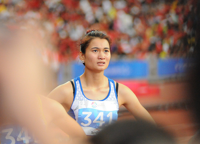 Hoa khôi điền kinh Việt Nam thất bại trên đường chạy 100m