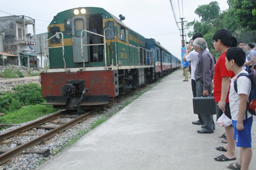 Khai trương tàu khách chất lượng cao Thái Nguyên - Hà Nội 