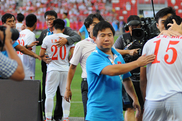 CĐV và cầu thủ khóc nức nở sau trận thua của U23 Việt Nam
