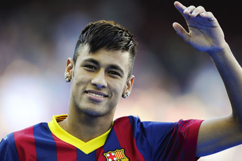 Barcelona giữ chân Neymar bằng hợp đồng “khủng”