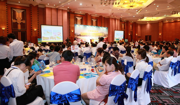 Hơn 500 khách mời tham dự lễ mở bán Diamond Bay Resort II tại Melia Hà Nội