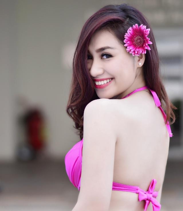 Những hình ảnh thí sinh Hoa hậu Hoàn Vũ Việt Nam 2015