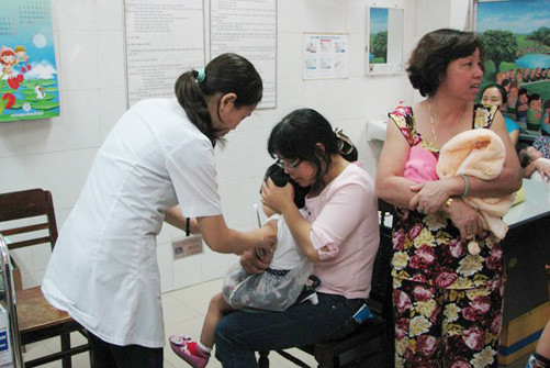 Đà Nẵng: Tìm nguyên nhân bé trai tử vong sau khi tiêm vắc-xin Quinvaxem