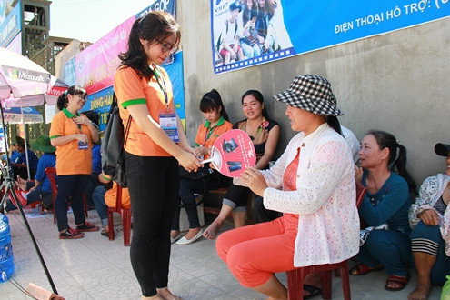 2.000 suất cơm được phát miễn phí cho các thí sinh thi tại Thanh Hoá