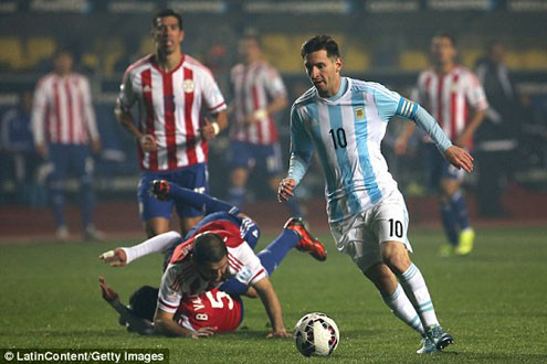 Di Maria lập cú đúp, Argentina đè bẹp Paraguay 6-1
