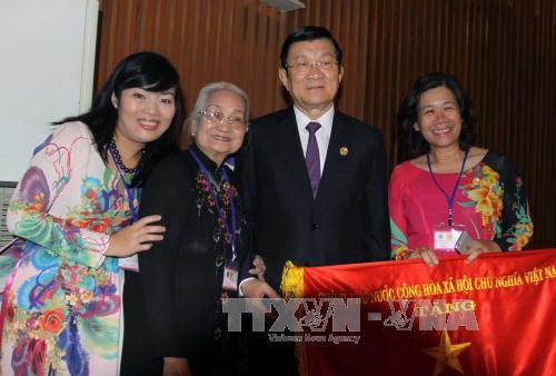 Chủ tịch nước dự Đại hội thi đua yêu nước TP.Hồ Chí Minh lần VI
