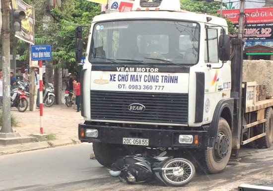 Thái Nguyên: Rời phòng thi, nữ sinh tử vong dưới bánh xe tải