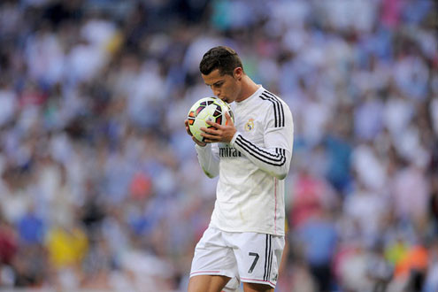 Tin nóng trong ngày: Real đàm phán bán Ronaldo; De Gea về tập trung cùng M.U