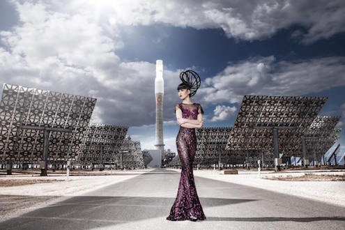 NTK Việt biến nhà máy năng lượng mặt trời lớn nhất thế giới thành sàn diễn thời trang