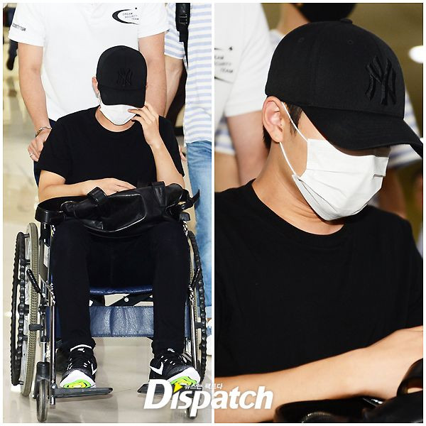 D.O của EXO ngồi xe lăn; SNSD cuốn hút tại sân bay