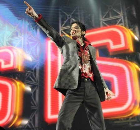 Hãng Sonny bị kiện vì phim tài liệu về Michael Jackson 