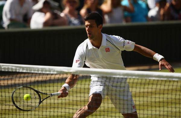 Roger Federer dễ dàng vượt qua Murray giành vé vào chung kết Wimbledon 2015