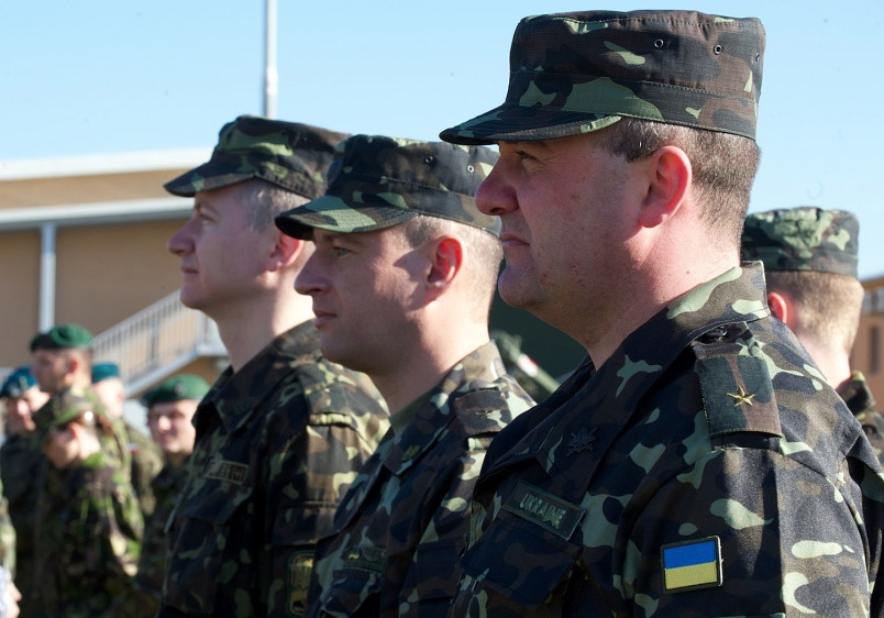 Ukraine: Gia tăng ngân sách quốc phòng, bắt đầu tập trận chung với NATO
