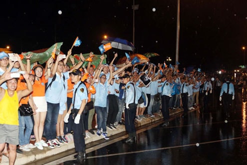 Đón Man City, CĐV Việt Nam hụt hẫng